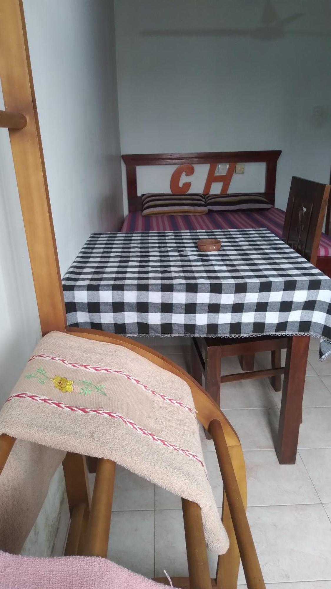 Ch Rooms - Transit Airport Negombo Esterno foto