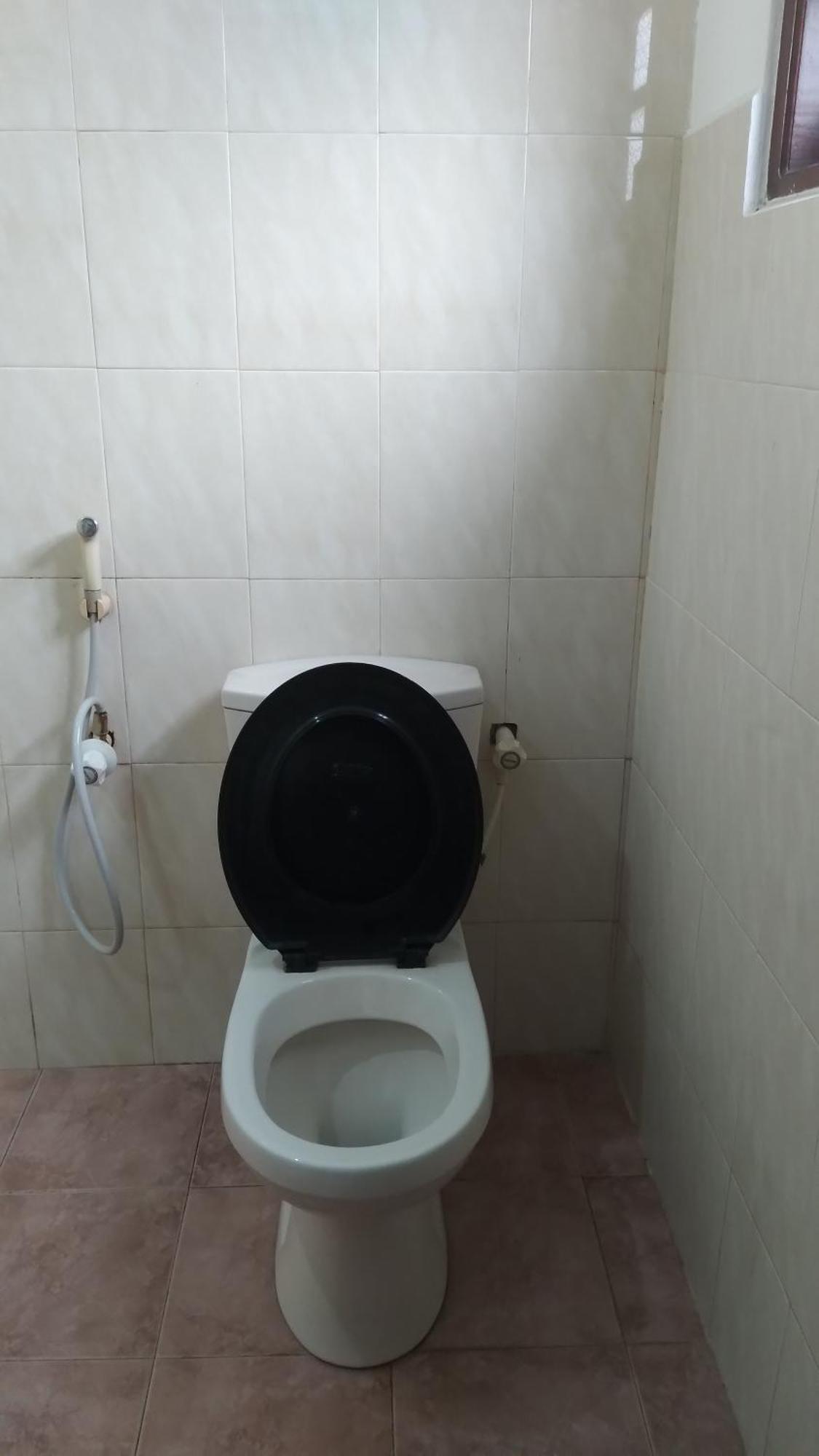 Ch Rooms - Transit Airport Negombo Esterno foto