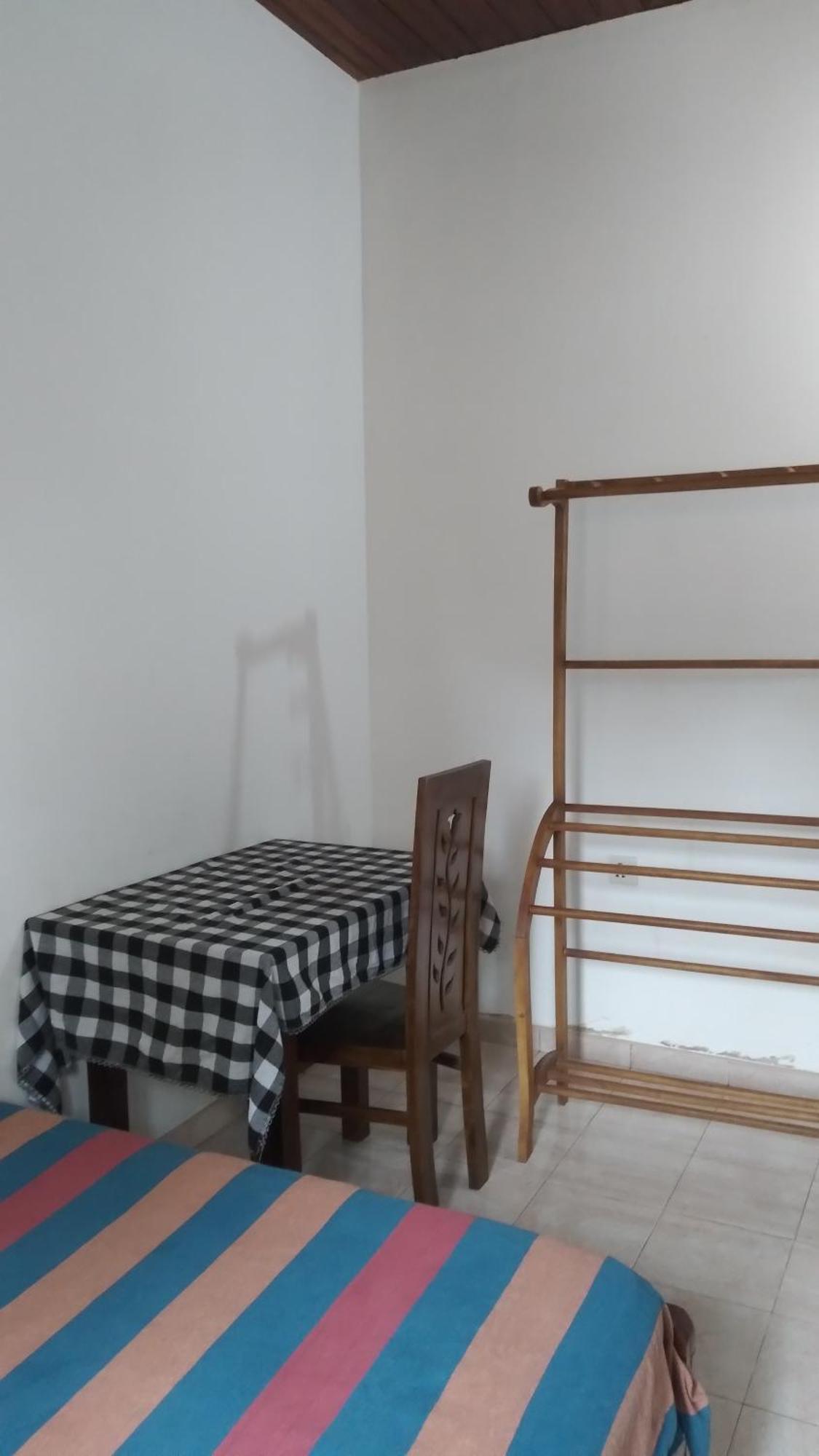 Ch Rooms - Transit Airport Negombo Esterno foto